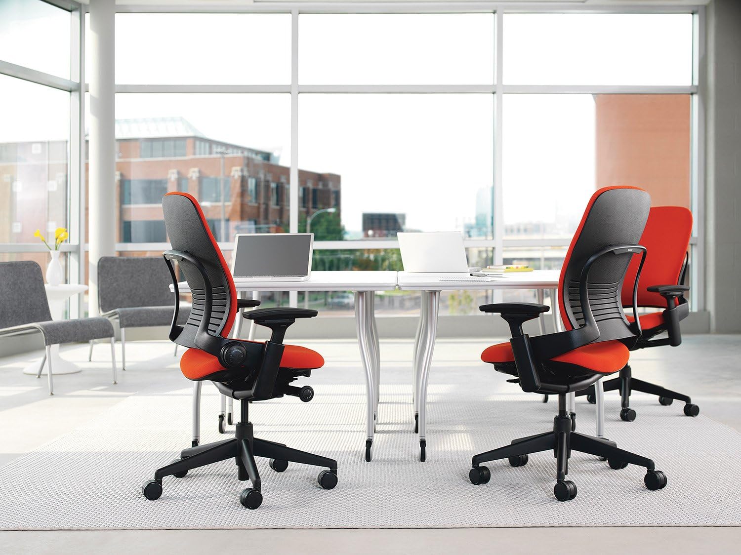 Steelcase Leap V2