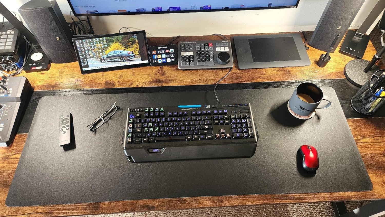 YSAGi Leather Desk Pad